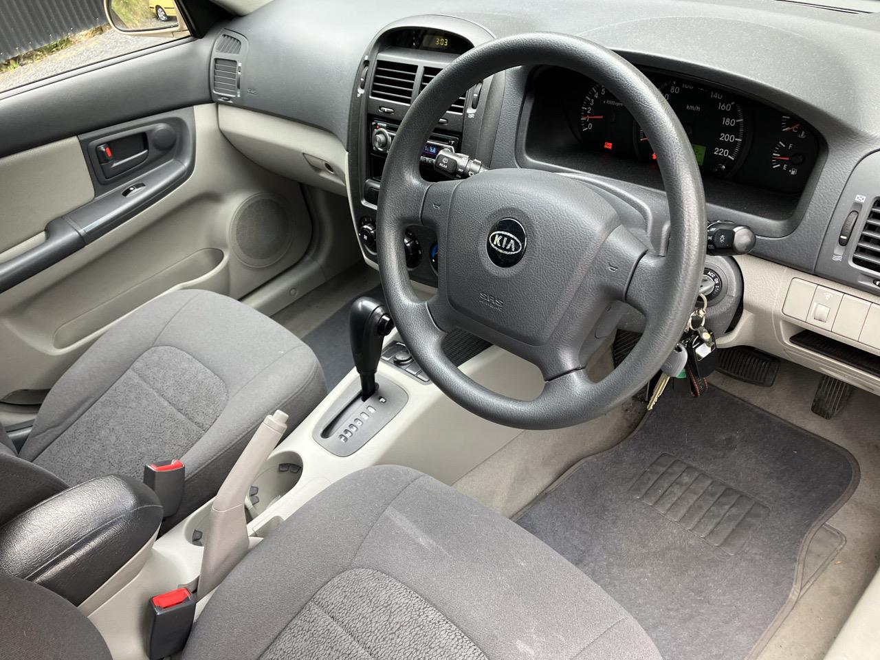 2005 Kia Cerato