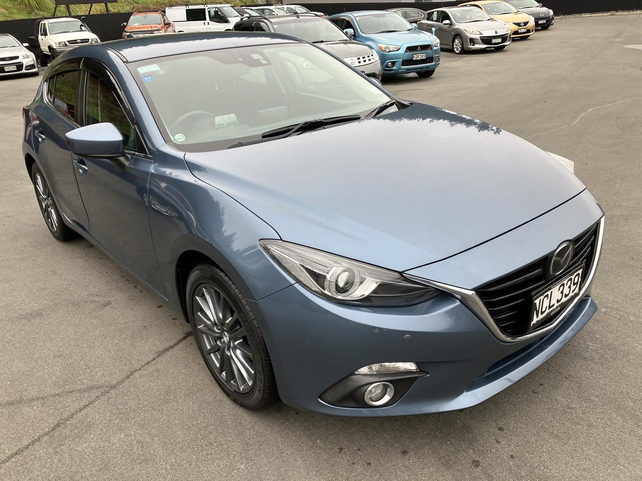 2014 Mazda Axela