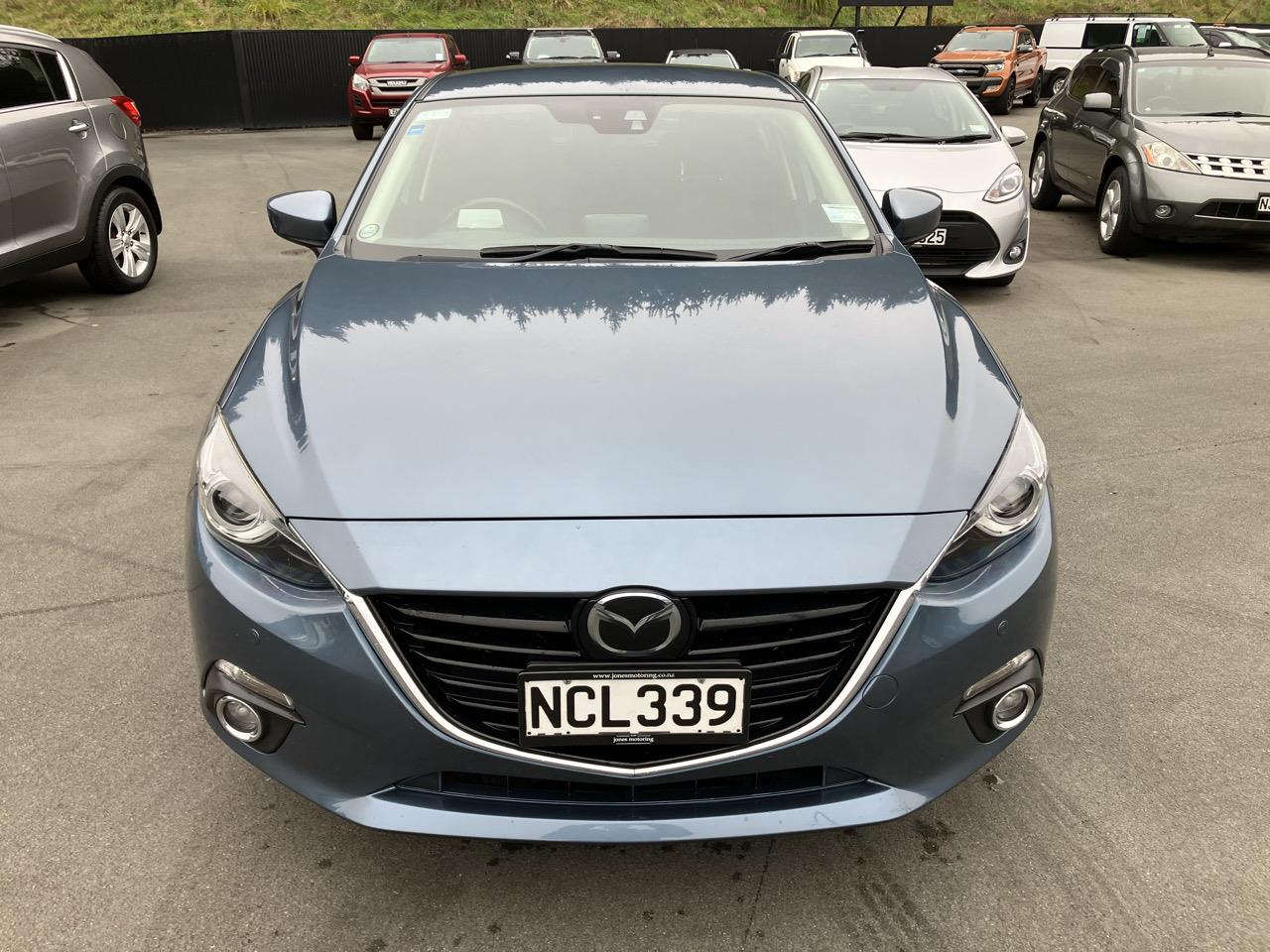 2014 Mazda Axela