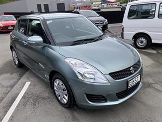 2013 Suzuki Swift - Thumbnail