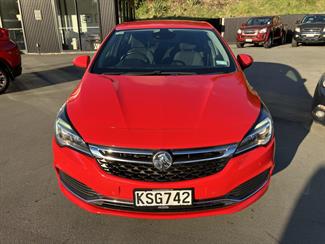 2017 Holden Astra - Thumbnail