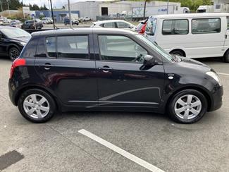 2008 Suzuki Swift - Thumbnail