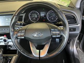 2019 Hyundai Elantra - Thumbnail